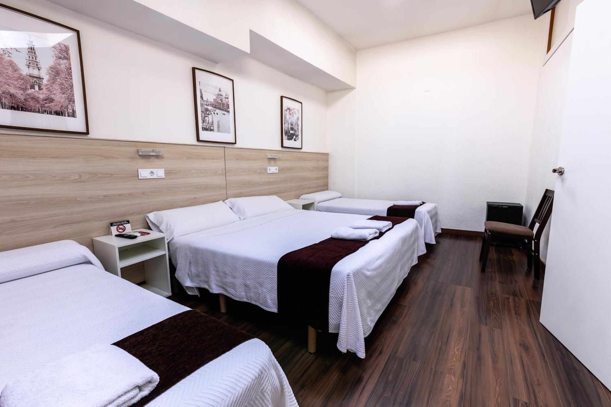 Hostal Gran Via Pinto Zewnętrze zdjęcie