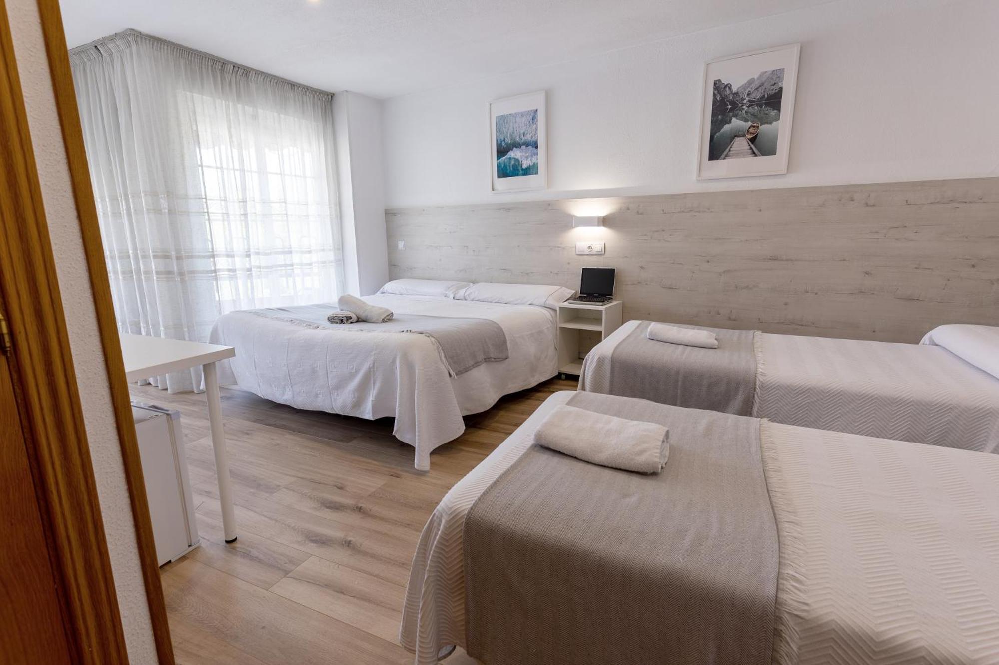 Hostal Gran Via Pinto Zewnętrze zdjęcie